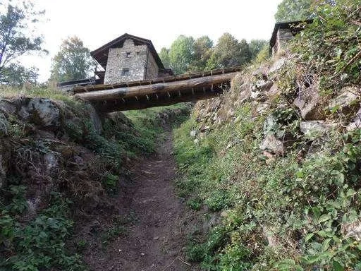 Scorcio di MelaVertical - Stavello